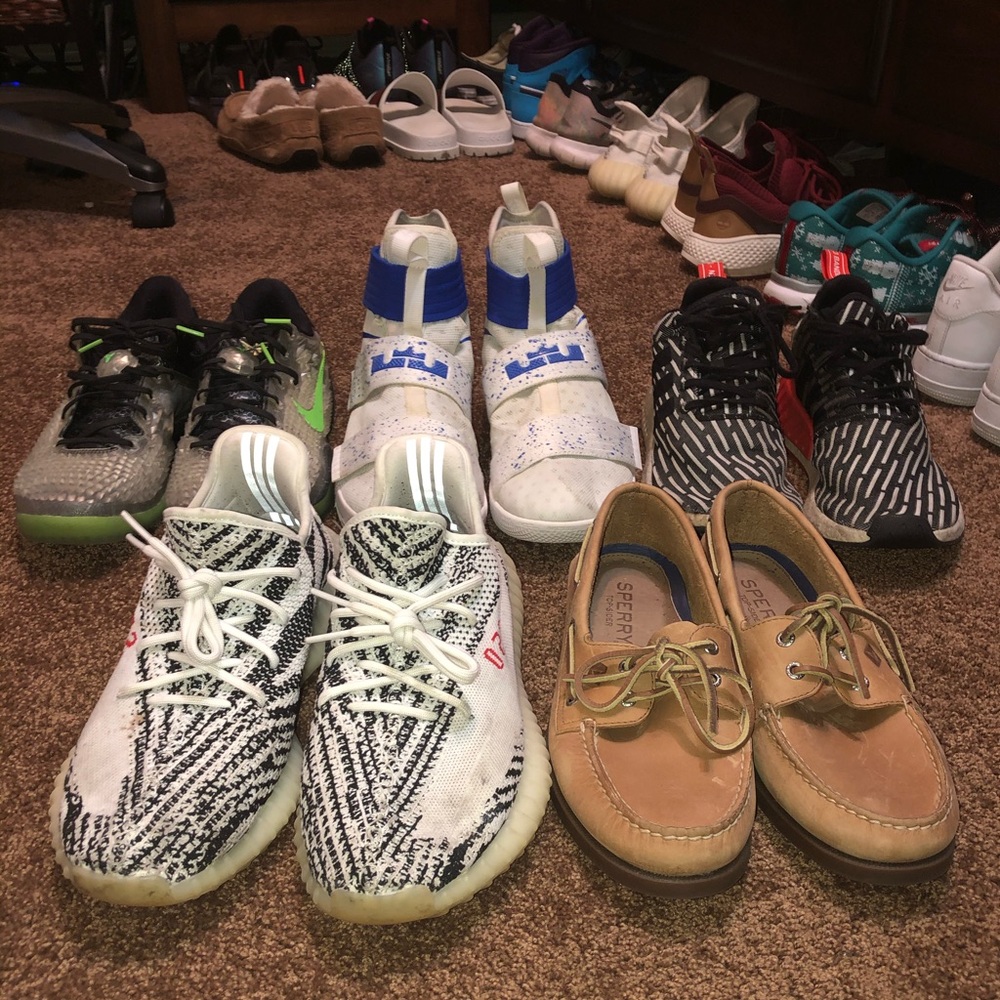 I’m selling all 5 pairs of shoes but also choose
